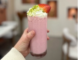 Çilekli Milkshake