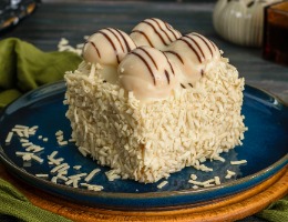 Beyaz Çikolatalı Mono Pasta