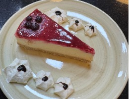 Yaban Mersinli Cheesecake